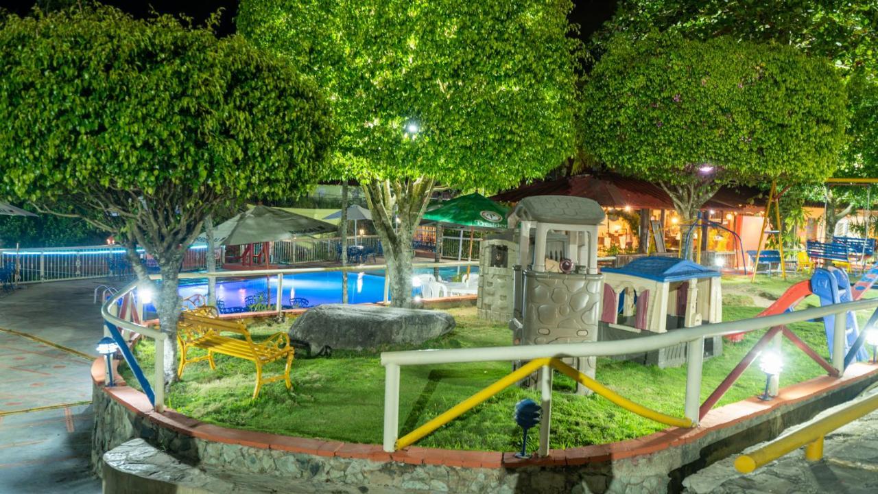 Jarabacoa River Club & Resort Экстерьер фото